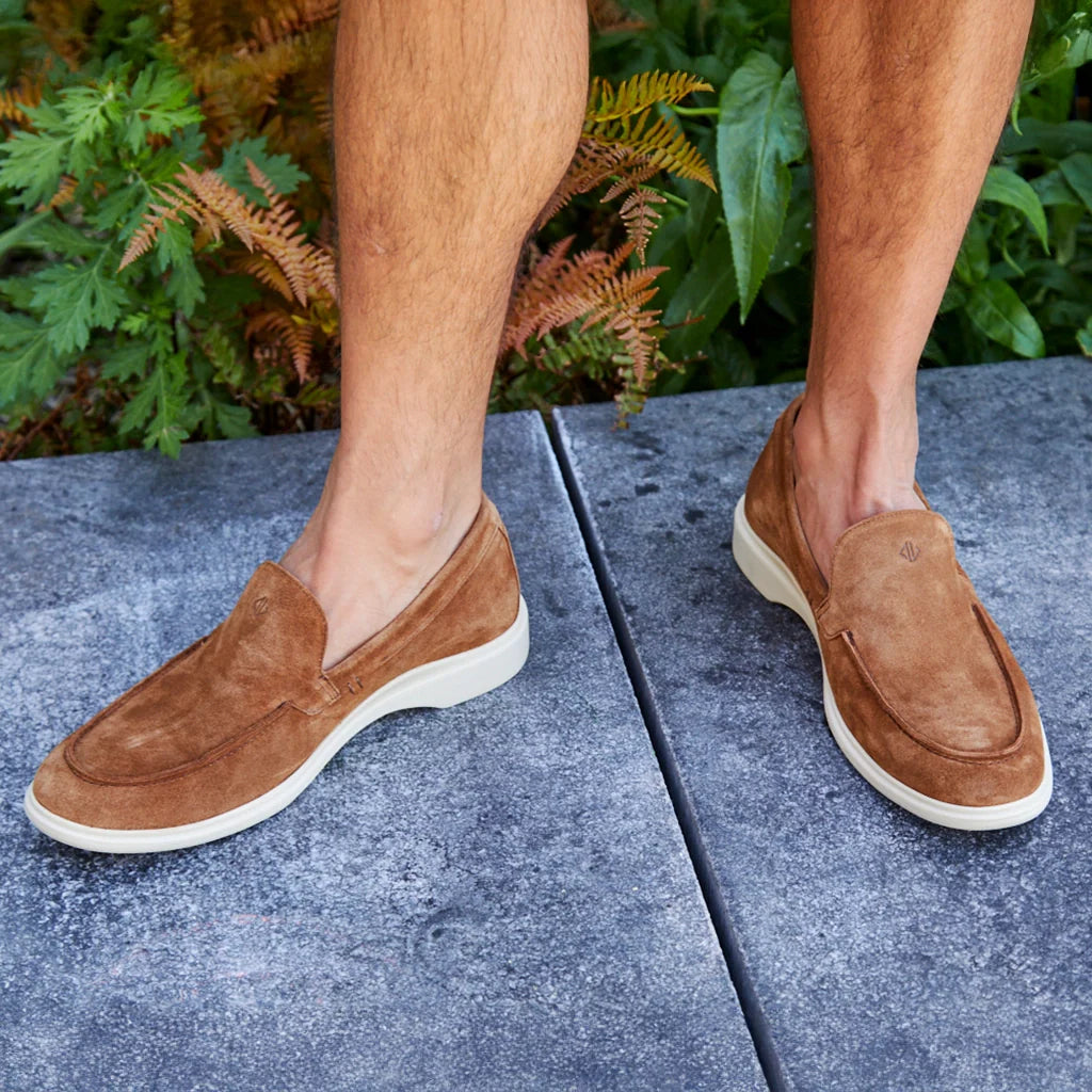 The Loafer - Grizzly