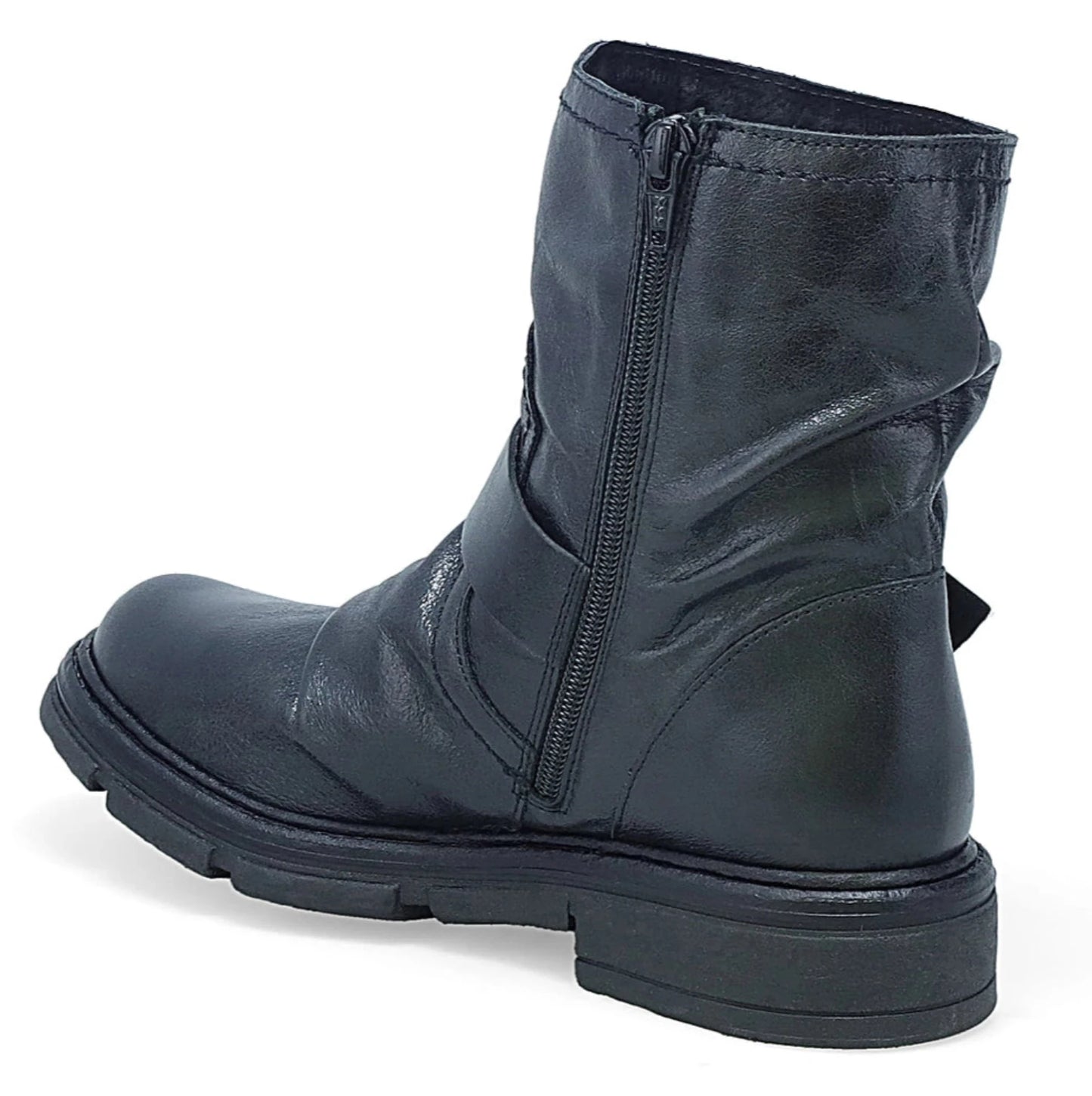 Holdyn Black