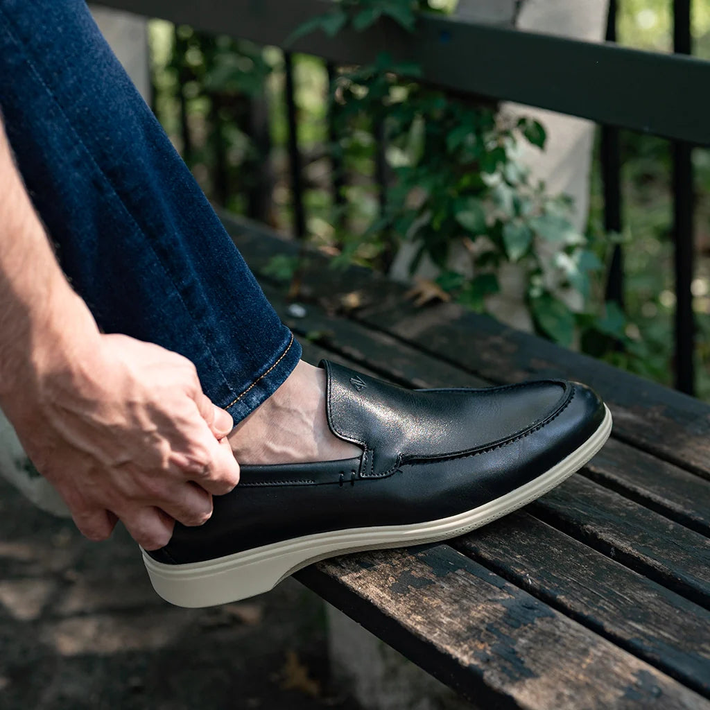 The Loafer - Obsidian & Cream